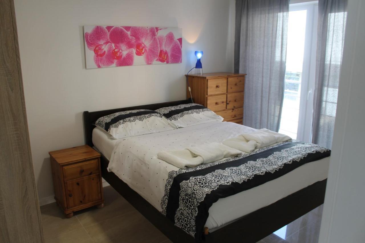 Apartmany Pri Auparku ピエシュチャニ エクステリア 写真